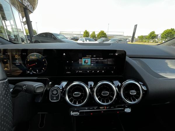 Mercedes-Benz B 250 AMG mit AHK+LED+DAB+WIDESCREEN+2 JAHRE GARANTIE