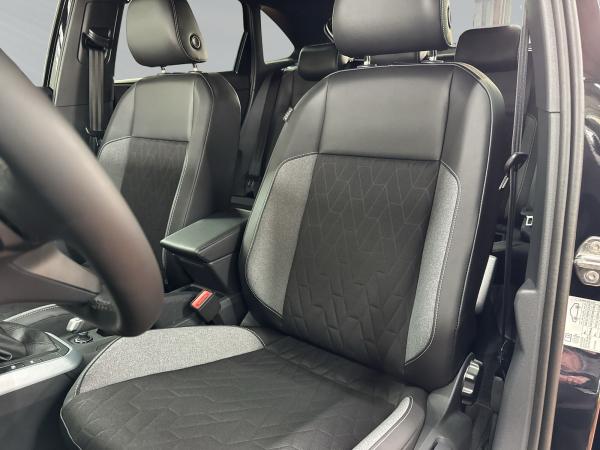 Volkswagen Taigo Life 1,0 l TSI OPF 116 PS 7-Gang-DSG AHK+Kamera+Navi+Sitzh - Privatkunden