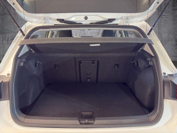 Volkswagen Golf 1.5 eTSI Life DSG - Pano+Head-Up