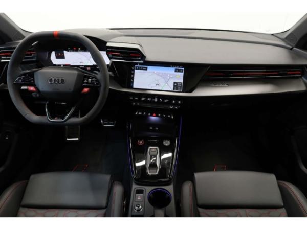 Audi RS3 Limousine TFSI quattro