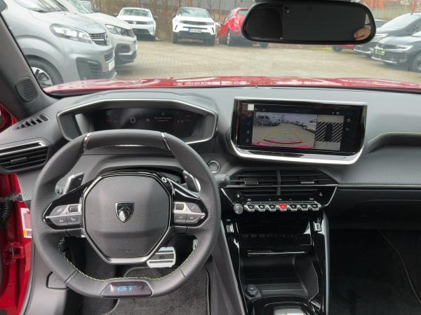 Peugeot 2008 1.2 145 GT ACC+Alcantara+LED+Navi+SHZ+Kam.