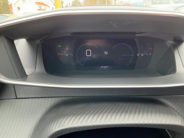 Peugeot 2008 1.2 145 GT ACC+Alcantara+LED+Navi+SHZ+Kam.