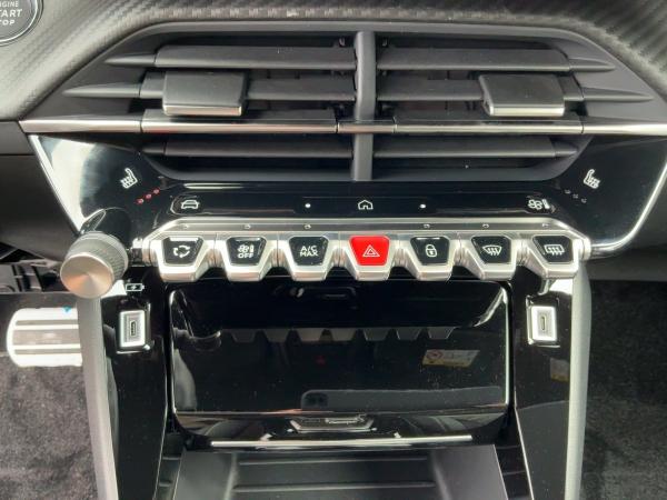 Peugeot 2008 1.2 145 GT ACC+Alcantara+LED+Navi+SHZ+Kam.