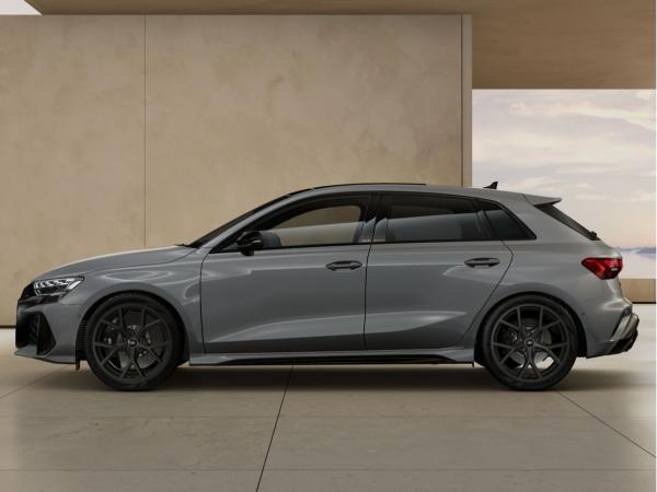 Audi RS3 Sportback *HUD/MATRIX/PANO/RS AGA/SCHALE/GAR.*