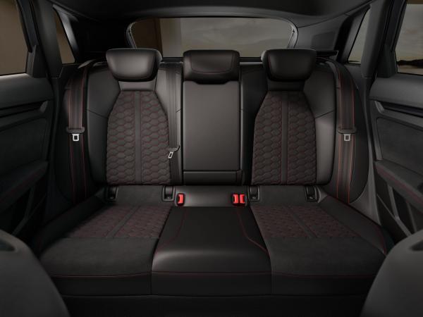 Audi RS3 Sportback *HUD/MATRIX/PANO/RS AGA/SCHALE/GAR.*