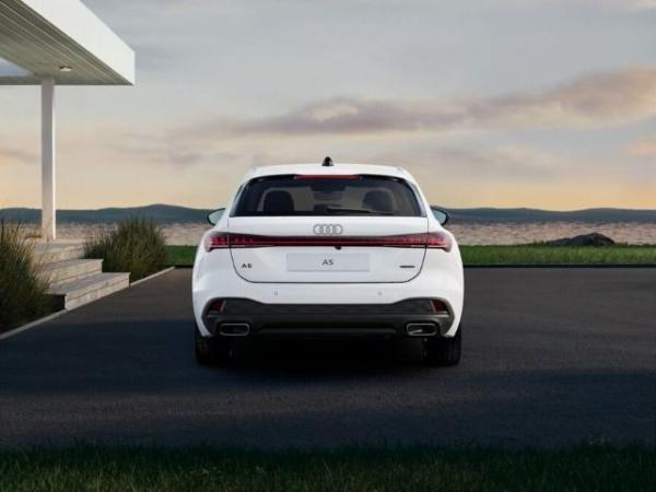 Audi A5 Avant e-hybrid quattro S tronic