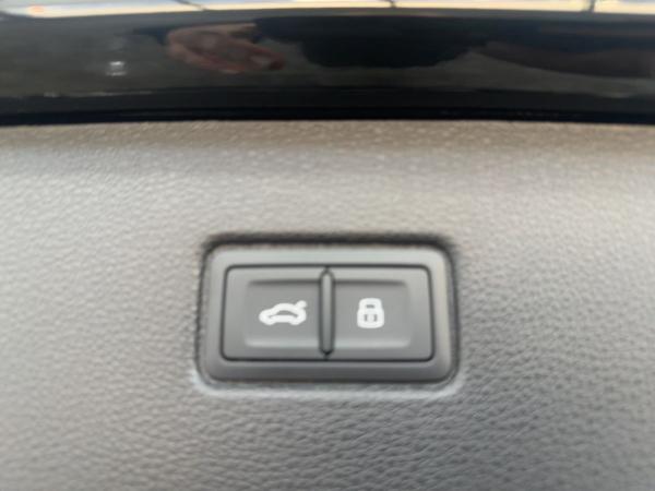 Audi SQ7 SUV TFSI tiptronic