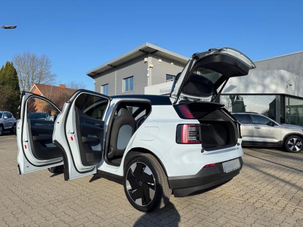 Volvo EX30 Single Motor Extended Range PLUS - Sofort lieferbar!