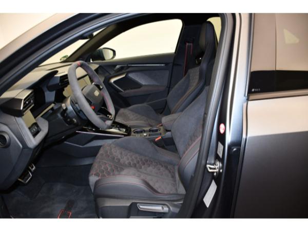 Audi RS3 RS 3 Limousine (8YM)