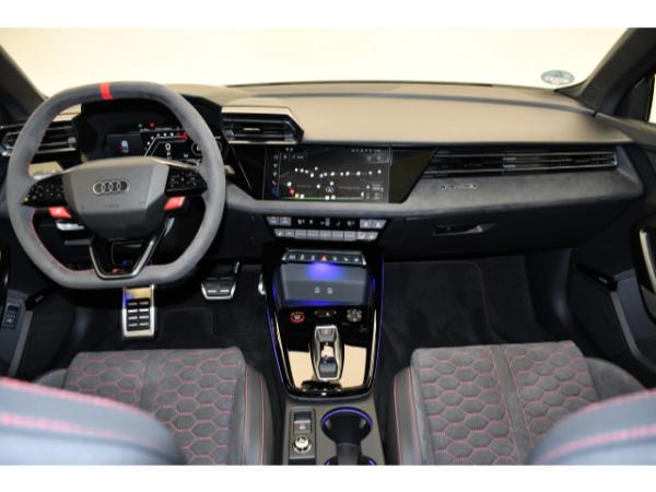 Audi RS3 RS 3 Limousine (8YM)