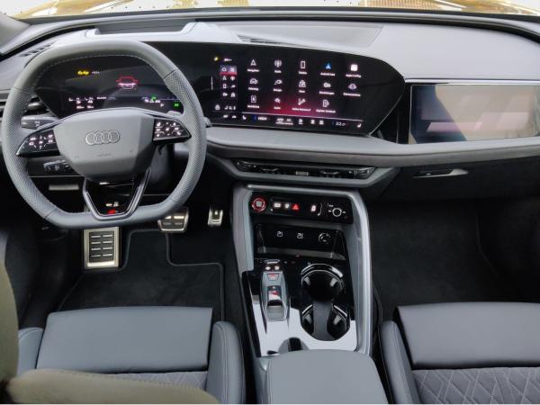 Audi Q5 Sportback e-hybrid quattro 270 k W S tronic *Matrix*Pano*Beifahrerdisplay*Kamera*