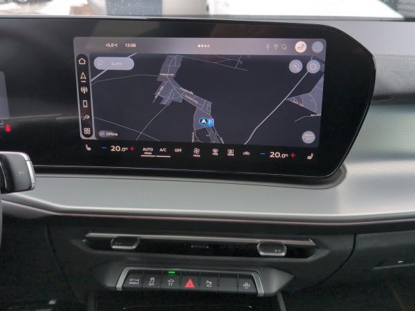 Audi Q3 e-hybrid 200 kW S tronic *S line Interieur*Lenkradheizung* Fernlichtassistent*