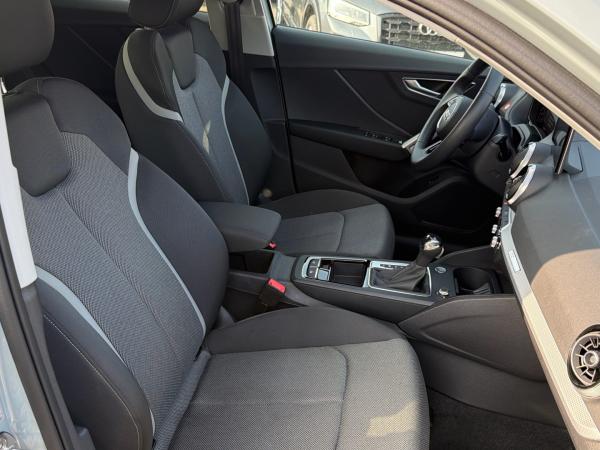 Audi Q2 Advanced 35 TFSI S tronic MMI Matrix AHK