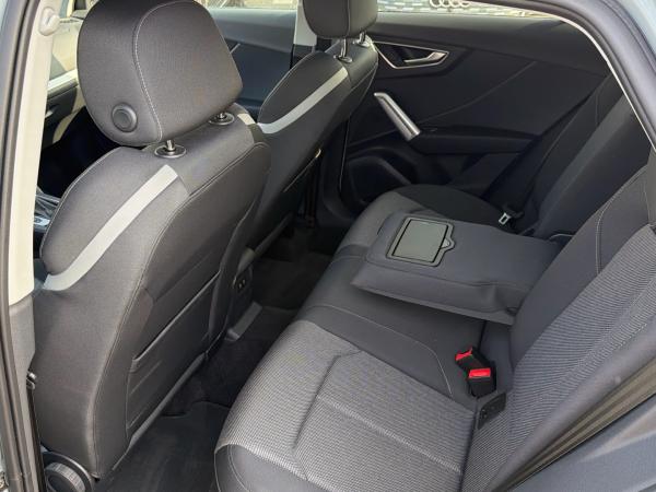 Audi Q2 Advanced 35 TFSI S tronic MMI Matrix AHK