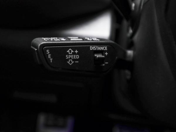 Audi Q5 edition one schwarz TDI Luftfed. Matrix HUD