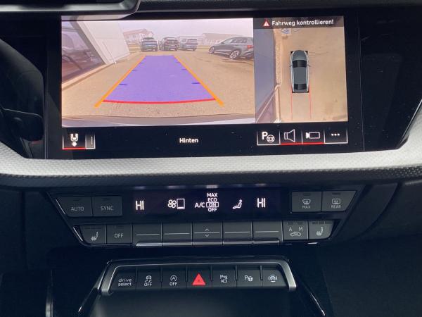 Audi RS3 Limousine MATRIX PANO 360° SONOS RS-Abgasanlage