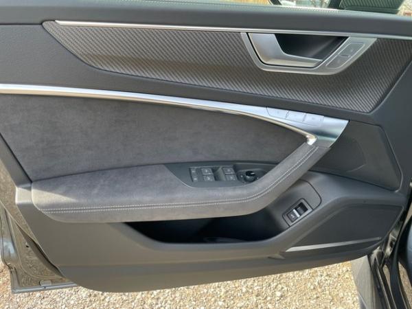 Audi RS6 Avant 4.0 TFSI quattro Performance Lageraktion AUTOWELT-BADER