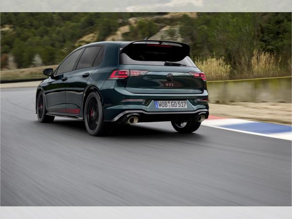Volkswagen Golf GTI EDITION 50 2,0 l TSI OPF 239 kW (325 PS) *WKR*Pano*Navi*