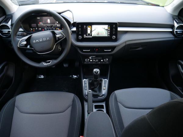 Skoda Fabia 1.0 TSI Tour KLIMA PDC SHZ KAMERA LED *979*