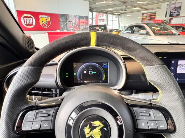 Abarth 600e Scorpionissima⚡🔋 Navi Leder PDC SHZ