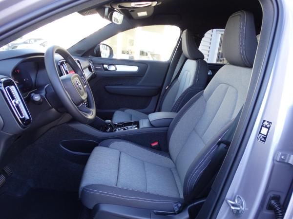 Volvo XC40 B4 Plus Dark