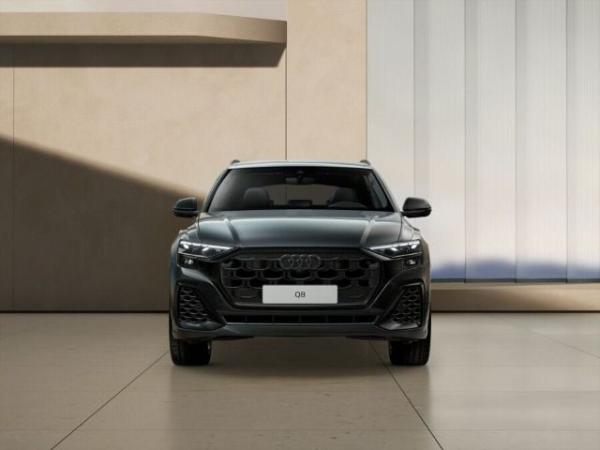 Audi Q8 SUV TFSI e qu. S line*MATRIX*WR*AHK*5Sitze*23