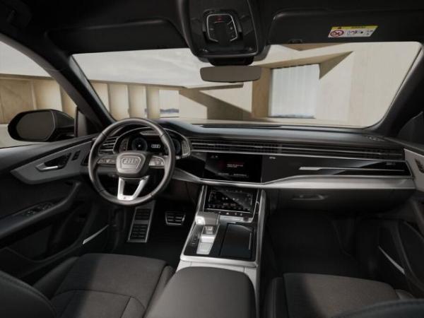 Audi Q8 SUV TFSI e qu. S line*MATRIX*WR*AHK*5Sitze*23