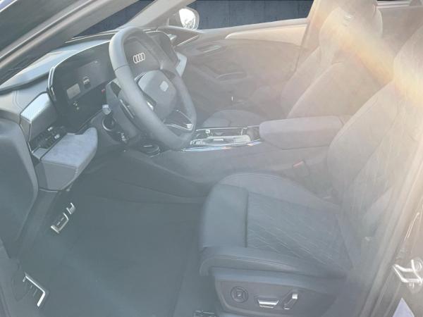 Audi A6 Avant S line business e-tron performance PANO