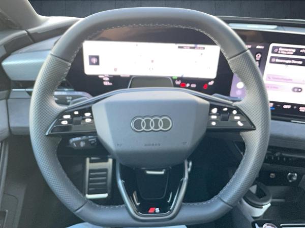 Audi A6 Avant S line business e-tron performance PANO