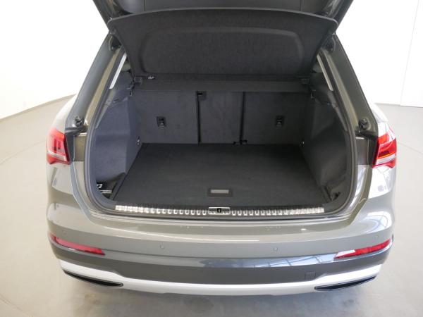 Audi Q3 35 TFSI S tro. advanced LED AHK virt. Cock.