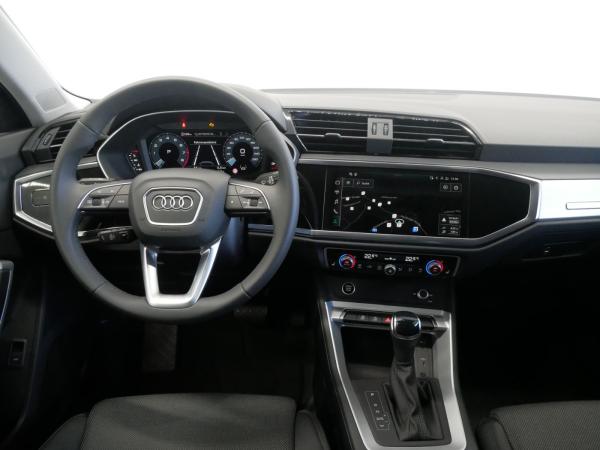 Audi Q3 35 TFSI S tro. advanced LED AHK virt. Cock.