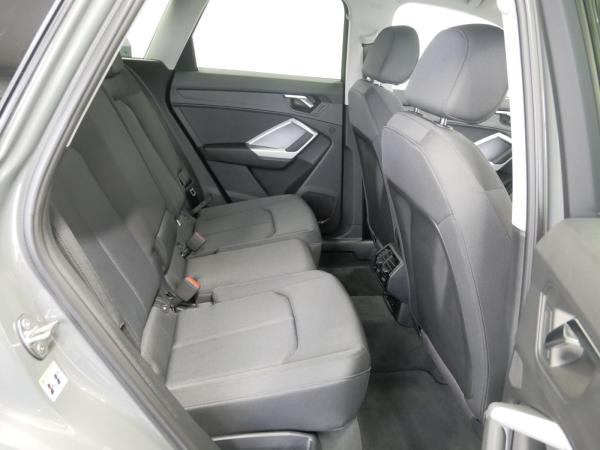 Audi Q3 35 TFSI S tro. advanced LED AHK virt. Cock.