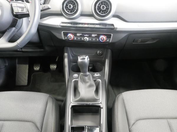 Audi Q2 30 TFSI advanced LED AHK virt. Cock. NAVI+