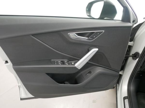 Audi Q2 30 TFSI advanced LED AHK virt. Cock. NAVI+