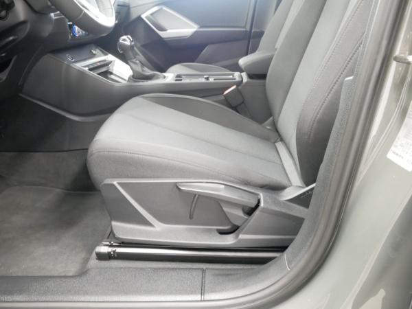 Audi Q3 35 TFSI S tro. advanced LED AHK virt. Cock.