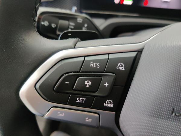 Volkswagen Passat Variant Business 1.5 eHybrid AHK/HuD/Navi