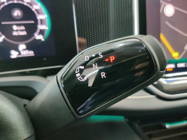 Volkswagen Passat Variant Business 1.5 eHybrid AHK/HuD/Navi