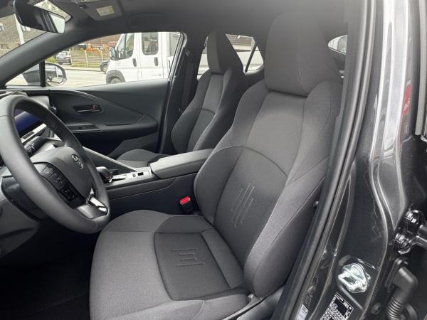 Toyota C-HR 1.8l Teamplayer ALL INKL. Hybrid LED ACC SHZ RFK ACP