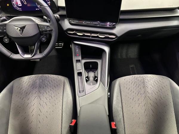 Cupra Terramar 1.5 e-Hybrid DSG VZ Tribe Edition | AHK | Business Paket Plus | Sennheiser