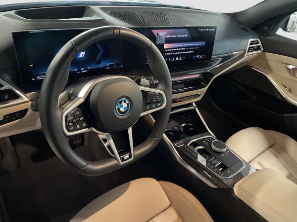 BMW 330 e Touring M Sport AHK Driv.Assist.Prof LED **inkl. Winterrräder**