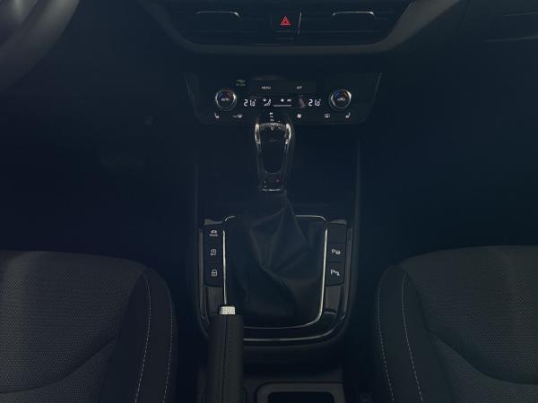 Skoda Fabia Tour 1,0 TSI DSG NAVI KESSY WINTER