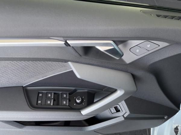 Audi A3 Sportback Advanced 30TFSI S tronic *LED*AHK*M