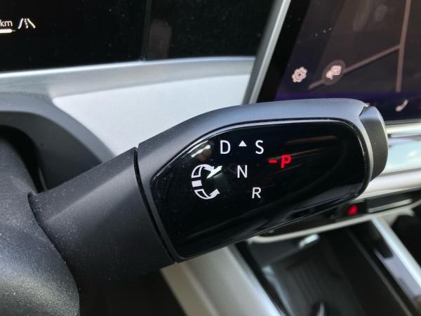 Volkswagen Passat Variant ELEGANCE 1.5TSI DSG HYBRID NP.72T ACC.5J-G.AHK.AREA-VIEW.NAVI+VC.HUD