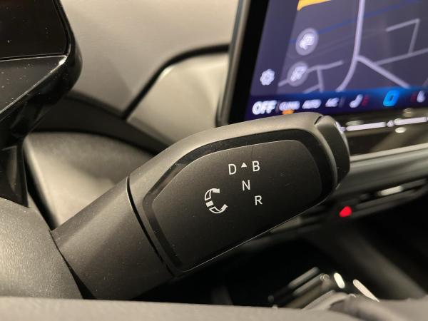 Volkswagen ID.4 Pure Automatik 2xKlima ACC AUT Akustikglas