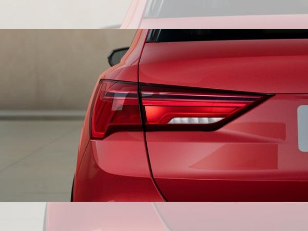 Audi Q3 35 TFSI S line Panorama Kamera Matrix ACC