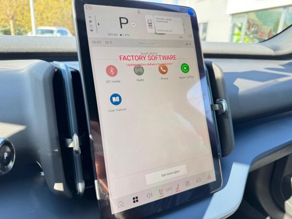 Volvo EX30 Single Motor Extended Range PLUS - Black Edition - Sofort lieferbar!