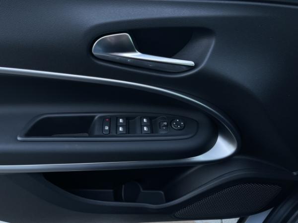 Jeep Avenger SUMMIT MHEV PANORAMA+CARLAY+SHZ+PDC+NAVI