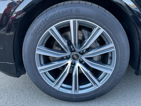 Audi Q8 45 TDI quattro Matrix ACC AHK Memory Sitzhzg.