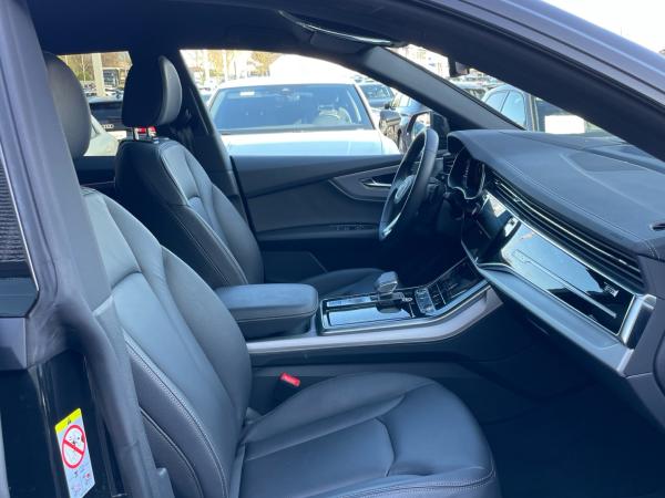 Audi Q8 45 TDI quattro Matrix ACC AHK Memory Sitzhzg.