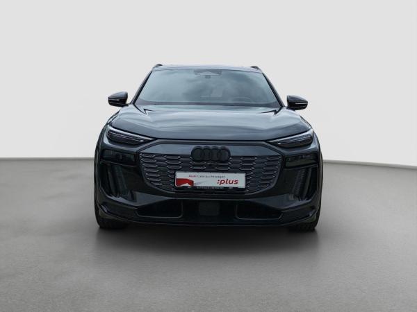 Audi SQ6 e-tron 5JGar LM21 #black MMI&Tech pro S-Sitz Pano B&O